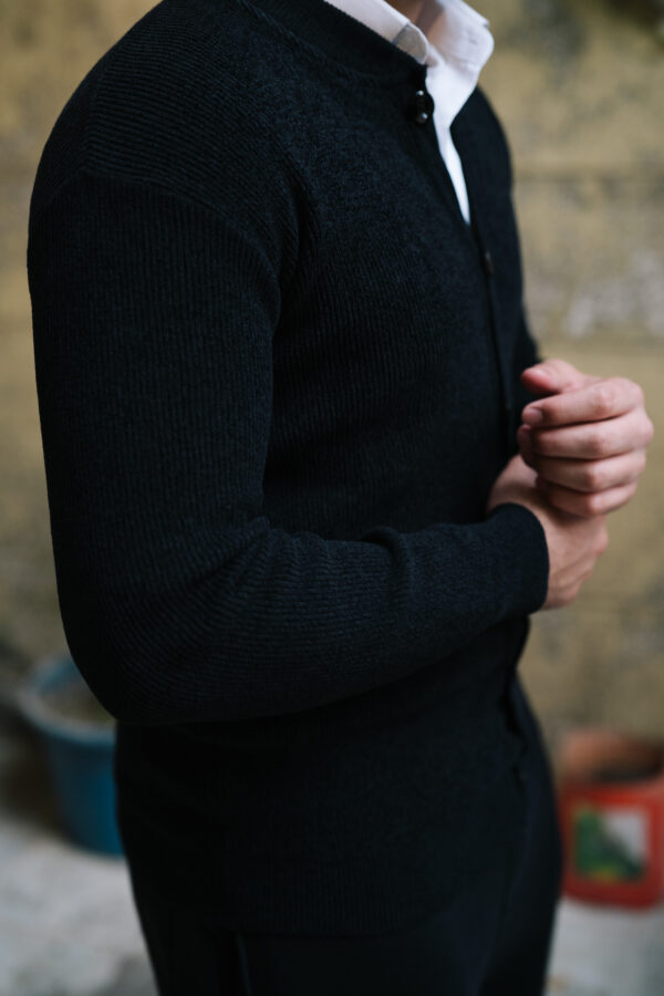 DSC02430 كارديجان قطيفة (اسود)